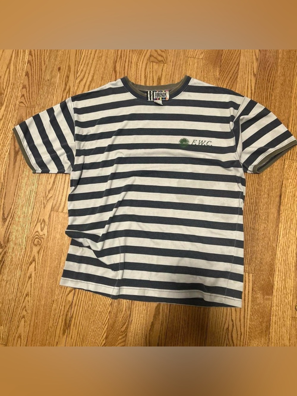 Vintage Ringer Tee - Picture 3 of 8